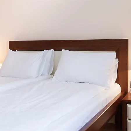 Center - Dobrinjska 4*