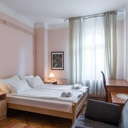 Center - Dobrinjska Hotel