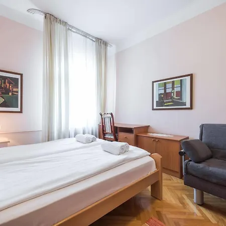 Center - Dobrinjska Hotel 4*